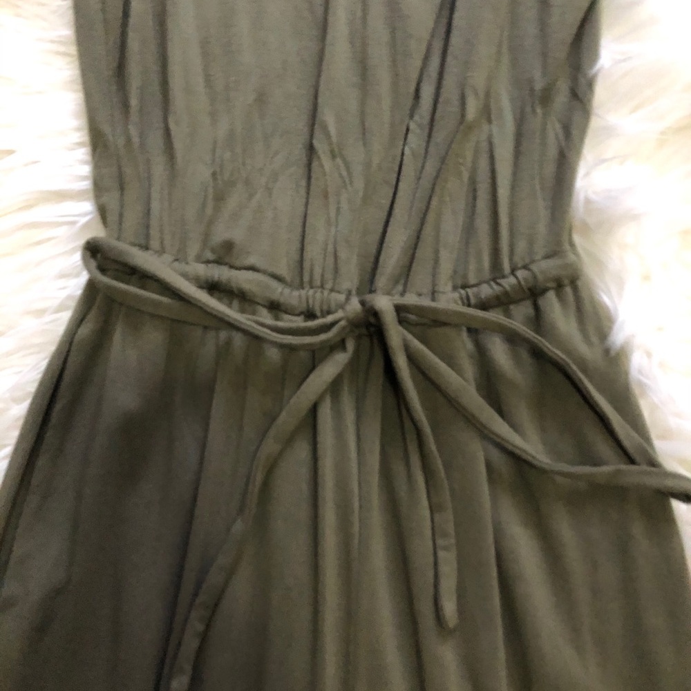 Romper - Picture 2 of 2
